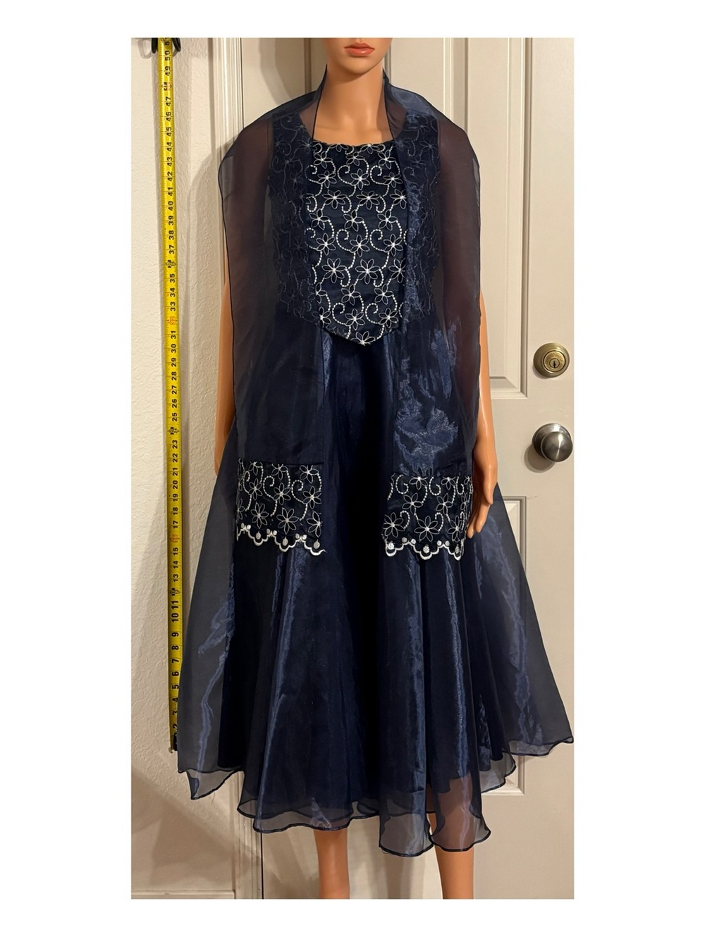 Elegant Navy Floral Appliqué Girls' Formal Dress with Shawl